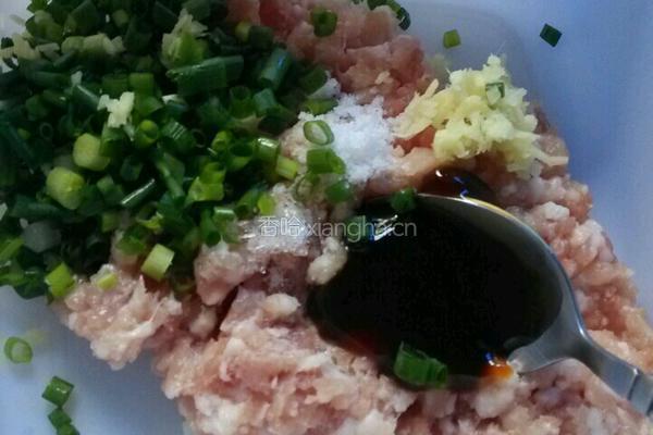 肉馅盒子的做法图解2