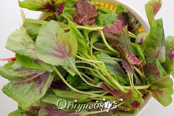 苋菜炒米饭的做法图解2