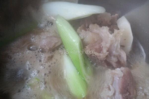 莲藕炖排骨的做法图解6