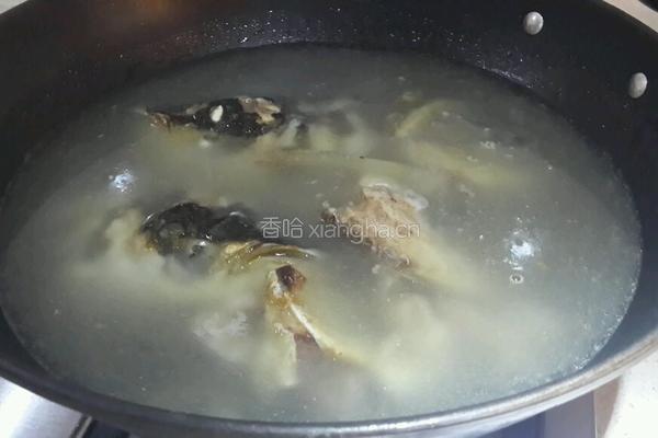 鱼头豆腐汤的做法图解3