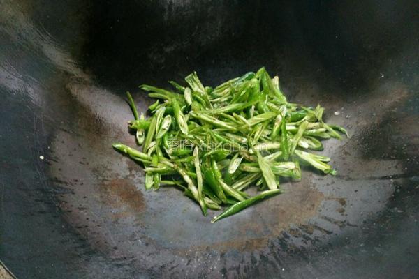 农家小炒肉的做法图解4
