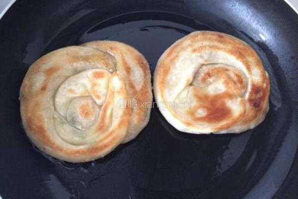 葱油饼的做法图解17