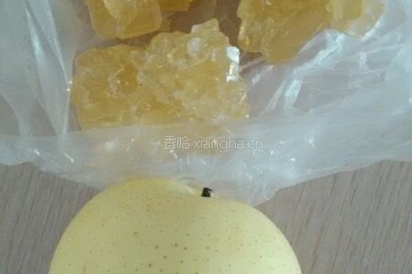 冰糖雪梨顿川贝的做法图解1