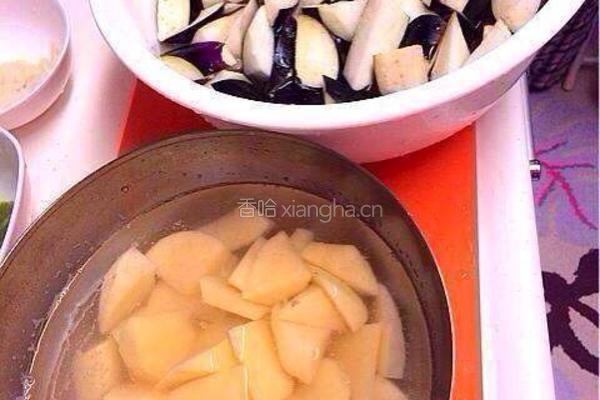 东北地三鲜的做法图解3