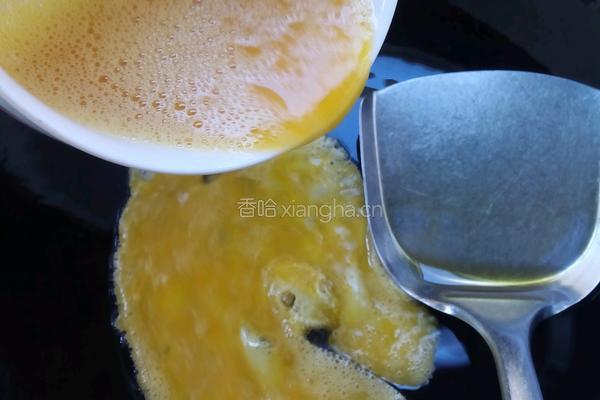 苦瓜炒鸡蛋的做法图解3