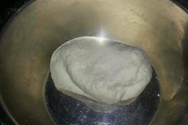 韭菜鸡蛋馅儿水饺的做法图解3