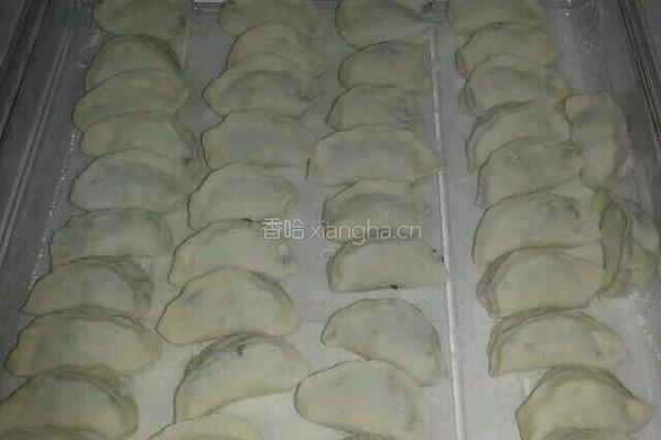 韭菜鸡蛋馅儿水饺的做法图解6