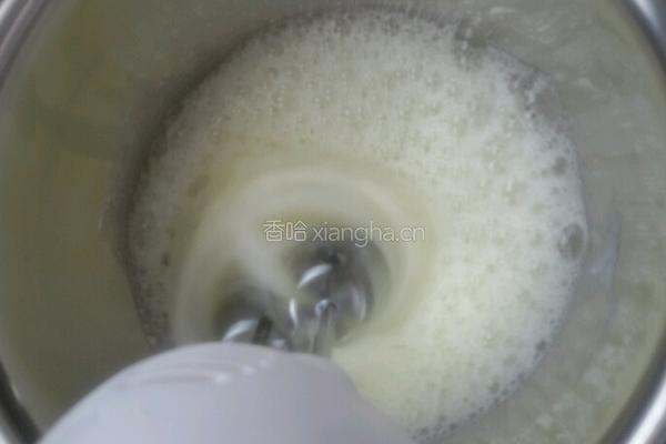 戚风蛋糕的做法图解5