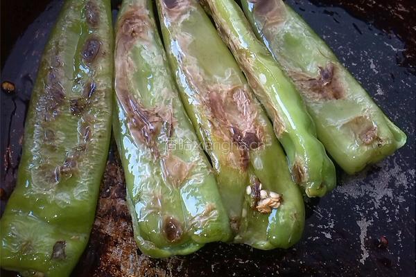 虎皮青椒的做法图解4