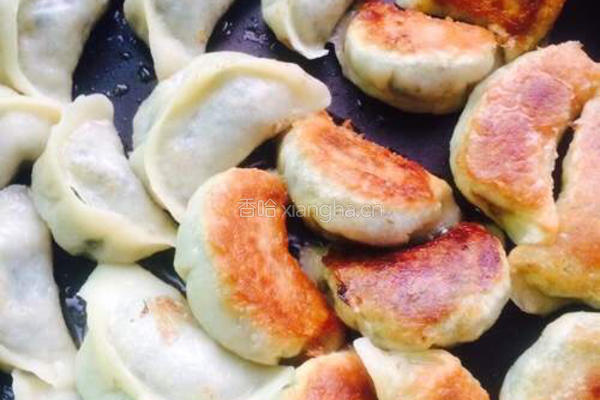 韭菜鸡蛋煎饺的做法图解11