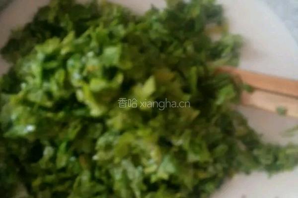 芹菜叶鸡蛋饼的做法图解3