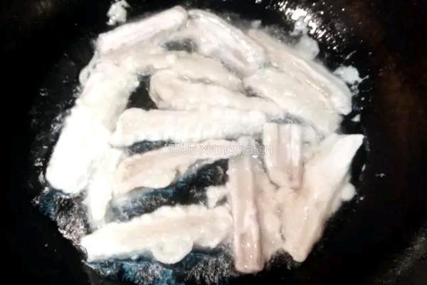 糖醋藕条的做法图解4