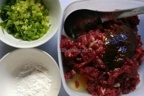 香滑牛肉粥的做法图解1