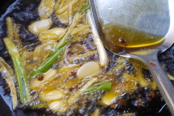 青椒炒肉丝的做法图解4