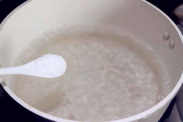 海鲜意大利面的做法图解1