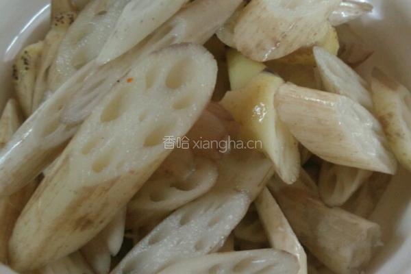 酸辣藕带的做法图解2
