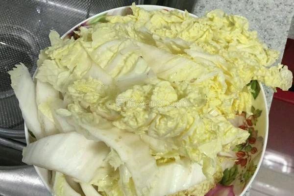 大白菜蛋饺的做法图解1
