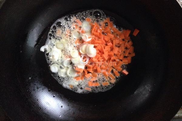 胡萝卜蛋炒饭的做法图解4