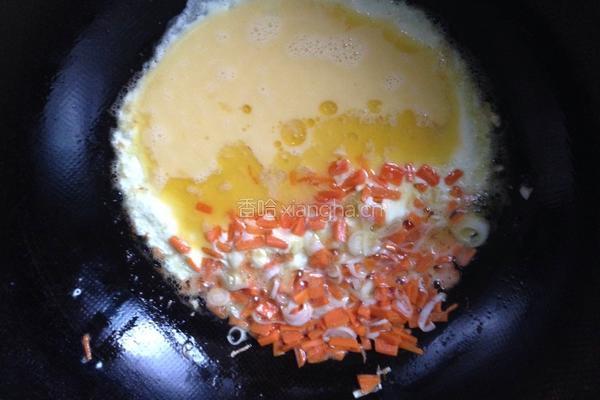 胡萝卜蛋炒饭的做法图解5