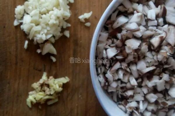 香菇油菜盏的做法图解2