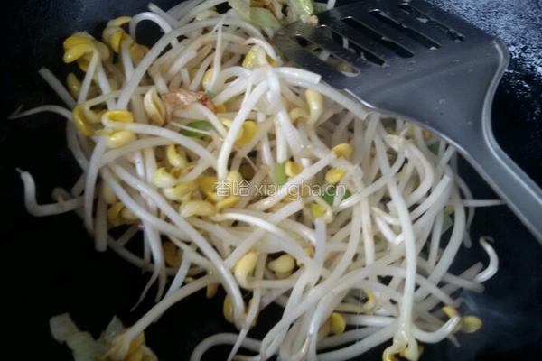 黄豆芽炒粉条的做法图解6