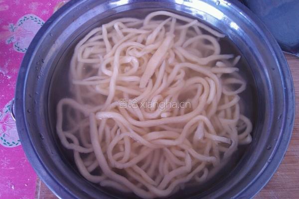 油泼鸡蛋面的做法图解6