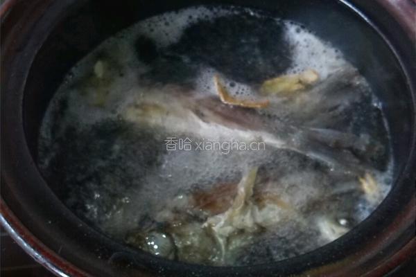 鲫鱼豆腐汤的做法图解5