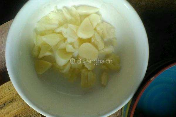 青椒炒米苋的做法图解2