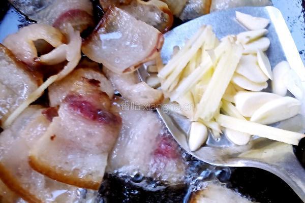 腊肉炒蒜苔的做法图解4