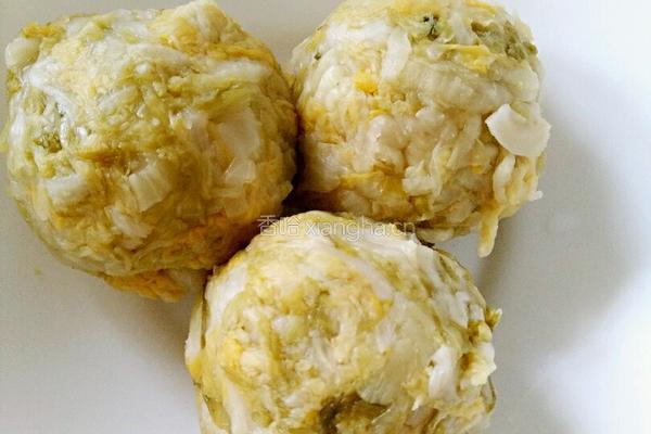 酸菜猪肉炖粉条的做法图解2