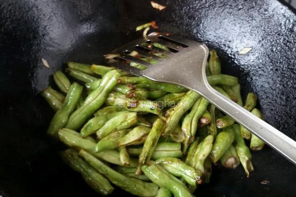 清炒豆角丝的做法图解5