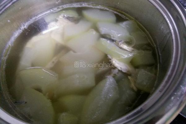鱼骨煲冬瓜的做法图解5