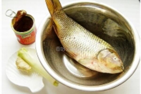 糖醋鱼的做法图解1