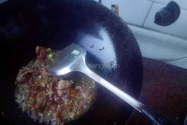 西兰花炒肉的做法图解3
