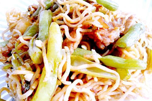 自家豆角焖面的做法图解10