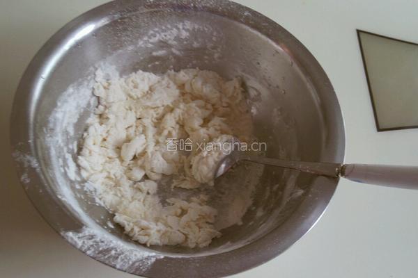 葱油饼的做法图解1