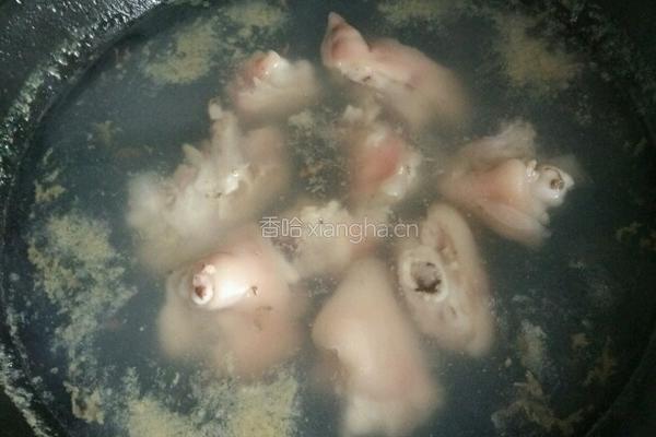 黄豆炖猪蹄的做法图解2