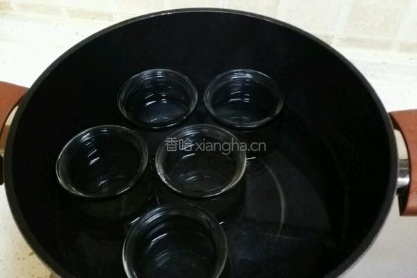 懒人版布丁的做法图解1