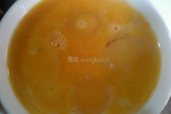 江蚬煎海鸭蛋的做法图解3