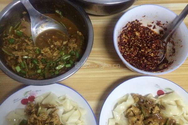 西葫芦鸡蛋卤面的做法图解6