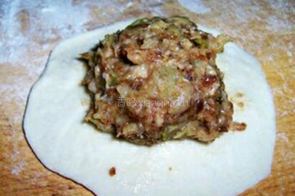 猪肉茄子馅大包子的做法图解7