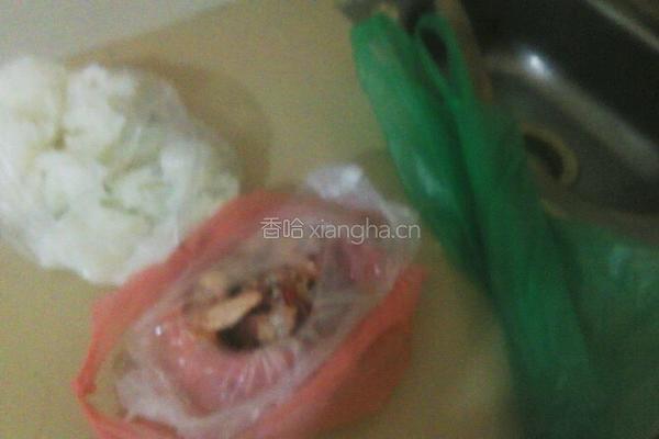 老鸡淮山汤的做法图解1
