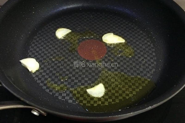 虫草花炒鸡肉丝的做法图解3