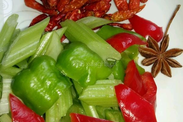 土豆鸭肉干锅的做法图解6