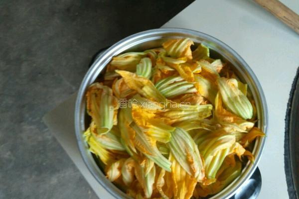 南瓜花汤的做法图解1