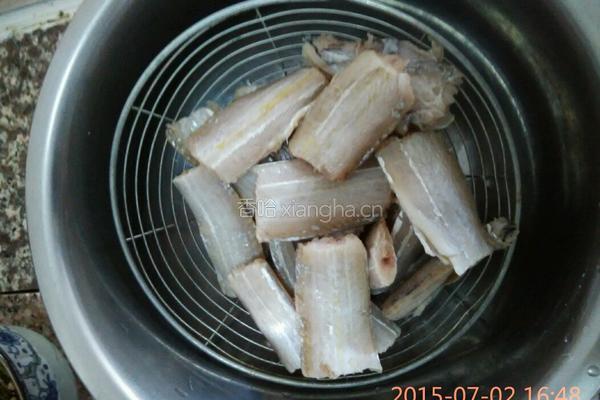 红烧带鱼的做法图解1