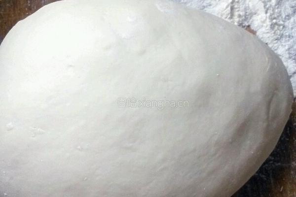 香菇肉馅饼的做法图解1