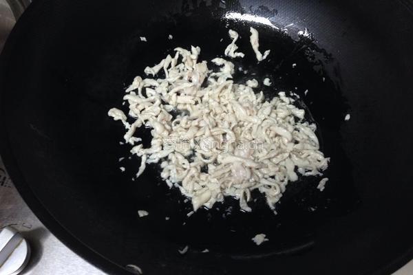 鸡丝虾米炒韭芯的做法图解4