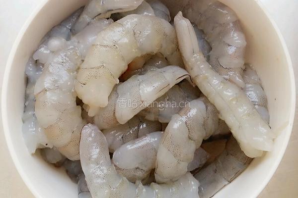 虾仁儿炒饭的做法图解3