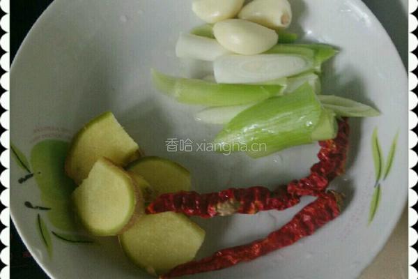 筋头炖土豆的做法图解2